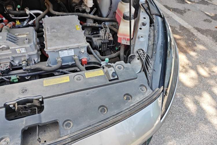 Used XPeng G3 2020 520 Smart Edition Engine Bay Left