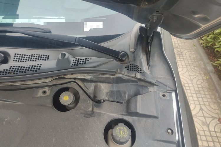 Used XPeng G3 2020 400 Smart Edition Engine Bay Left