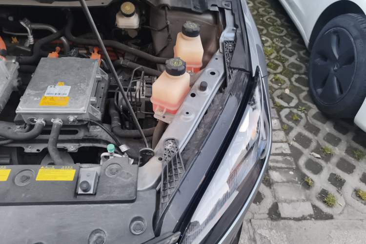 Used XPeng G3 2020 520i Luxury Edition Engine Bay Left
