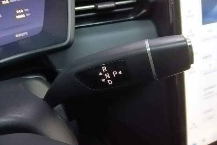 Used XPeng G3 2020 520 Smart Edition Gear Lever