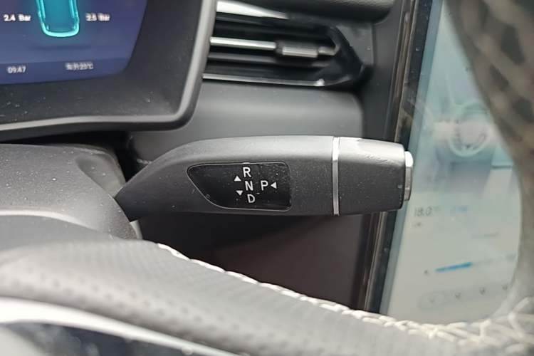 Used XPeng G3 2020 520i Luxury Edition Gear Lever