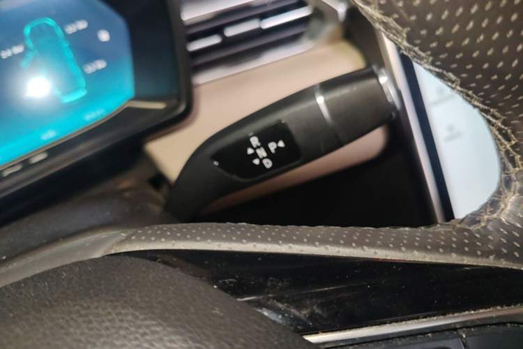 Used XPeng G3 2020 520 Smart Edition Gear Lever