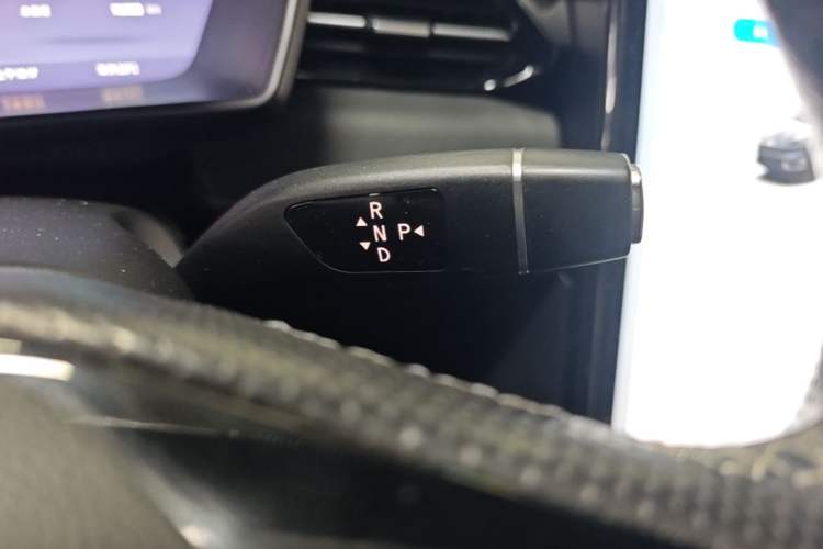 Used XPeng G3 2020 460i Luxury Edition Gear Lever