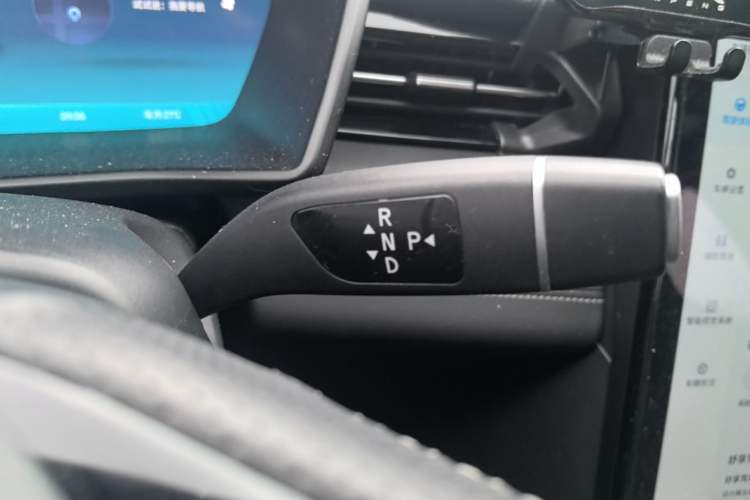 Used XPeng G3 2020 520 Smart Edition Gear Lever