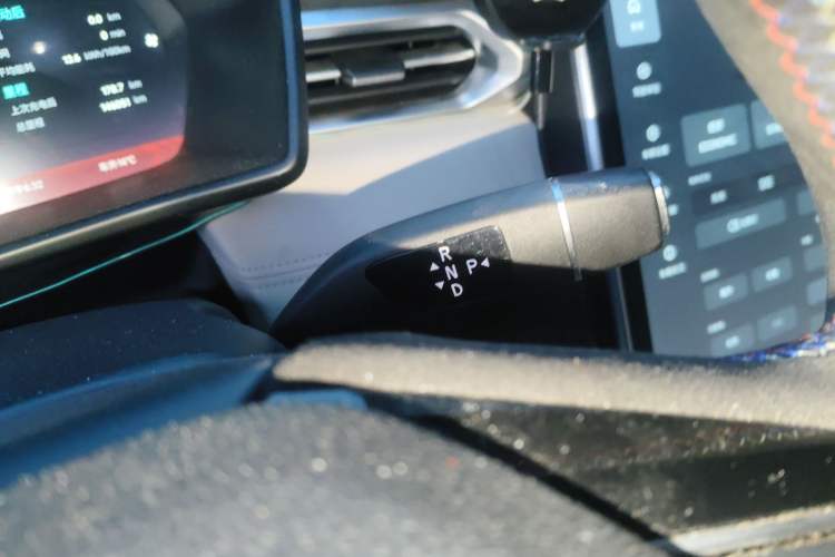 Used XPeng G3 2020 460i Luxury Edition Gear Lever