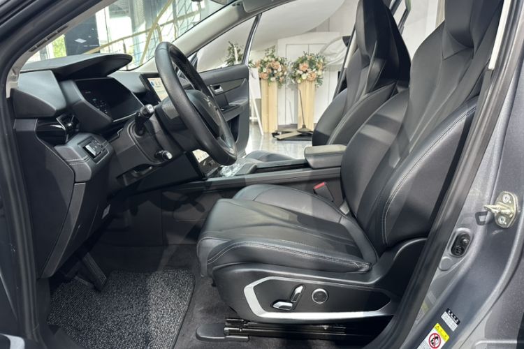 Used XPeng G3 2020 520 Smart Edition Interior 8