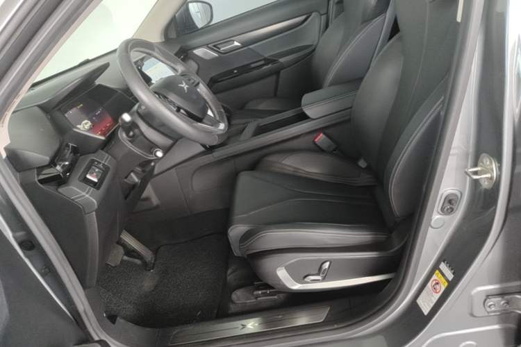 Used XPeng G3 2020 520i Luxury Edition Left Front Seat