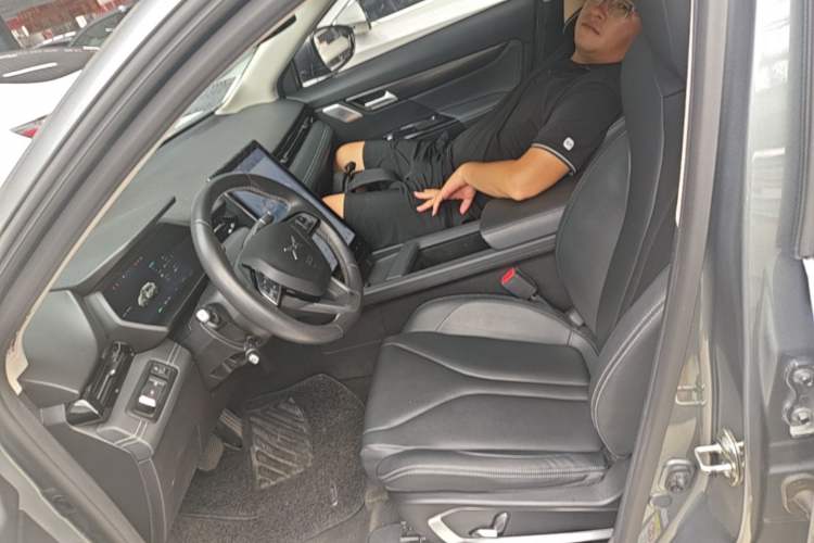 Used XPeng G3 2020 520i Enjoyment Edition Left Front Seat