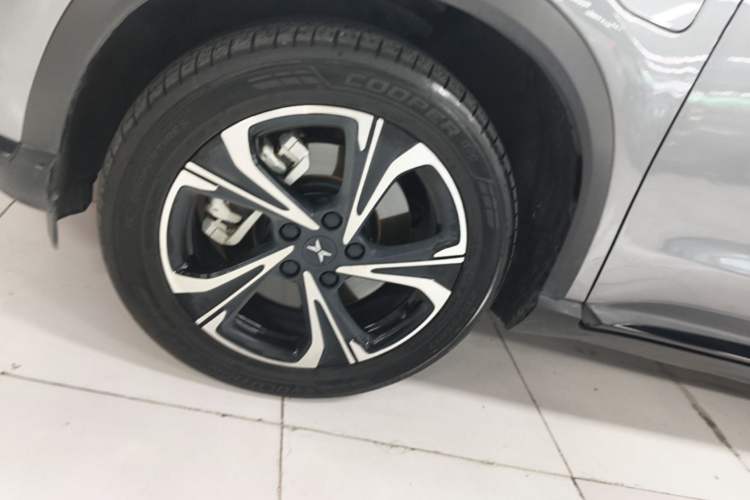 Used XPeng G3 2020 460 Smart Edition Left Front Wheel Hub