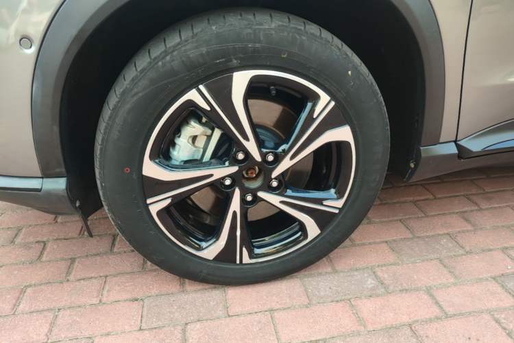 Used XPeng G3 2020 520 Smart Edition Left Front Wheel Hub