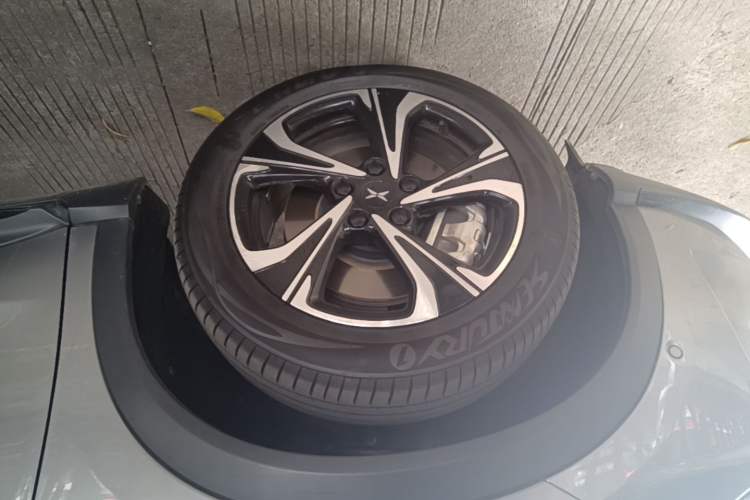 Used XPeng G3 2020 520 Enjoyment Edition Left Front Wheel Hub
