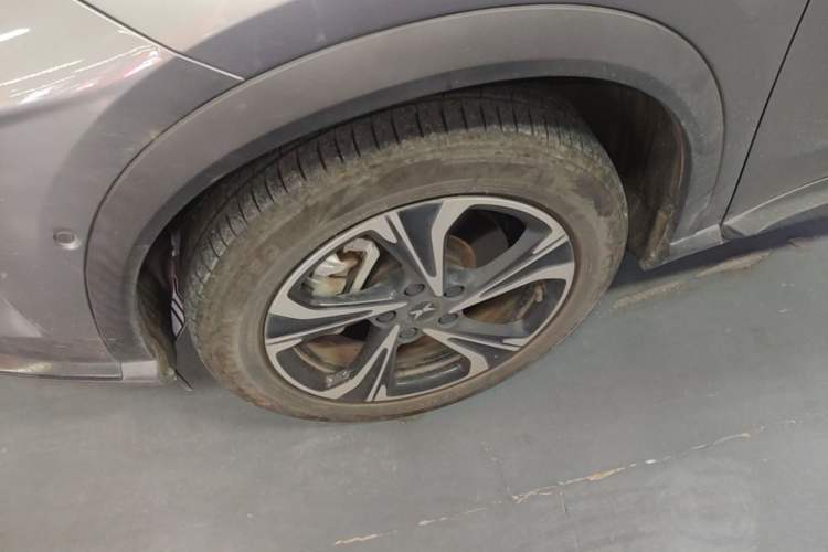 Used XPeng G3 2020 520 Smart Edition Left Front Wheel Hub