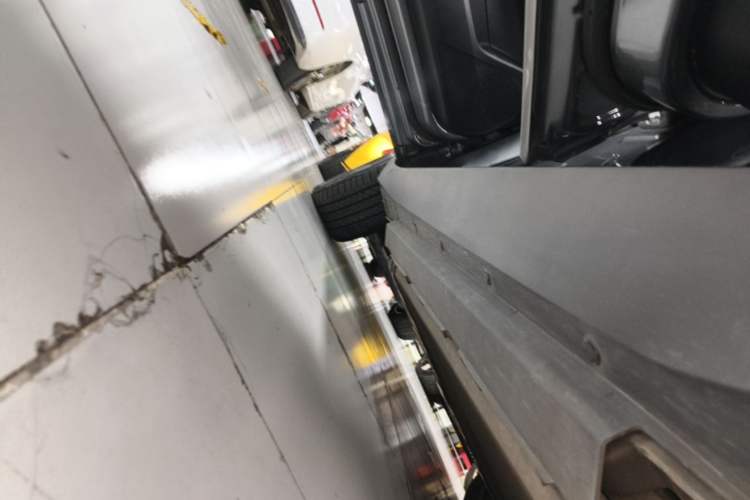 Used XPeng G3 2020 460 Smart Edition Left Side Sill