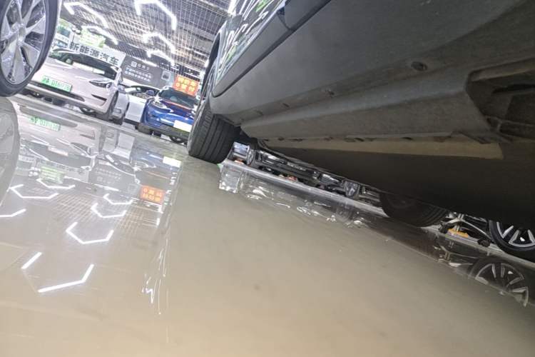 Used XPeng G3 2020 520i Enjoyment Edition Left Side Sill