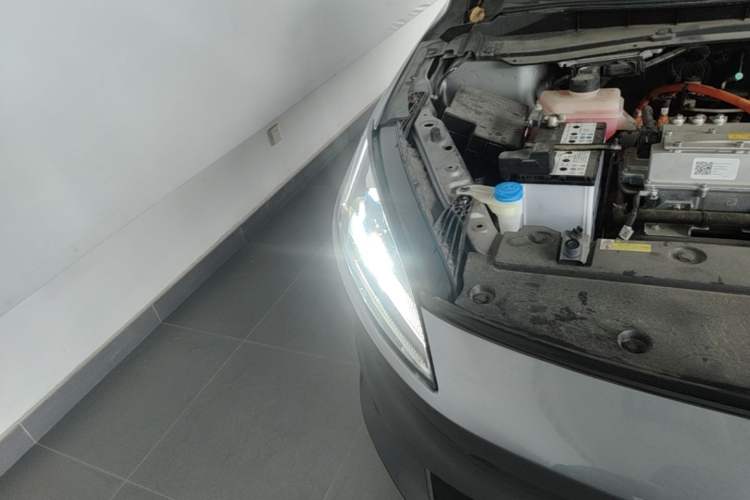 Used XPeng G3 2020 520i Luxury Edition Right Front Headlight