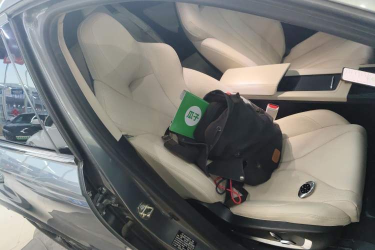 Used XPeng G3 2020 460i Luxury Edition Right Front Seat