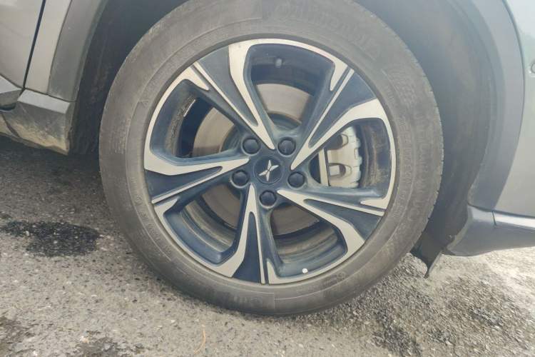 Used XPeng G3 2020 460i Luxury Edition Right Front Wheel Hub