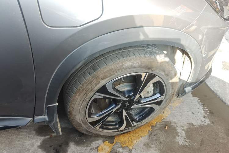 Used XPeng G3 2020 520i Luxury Edition Right Front Wheel Hub