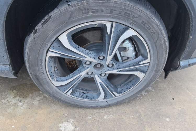 Used XPeng G3 2020 520 Smart Edition Right Front Wheel Hub