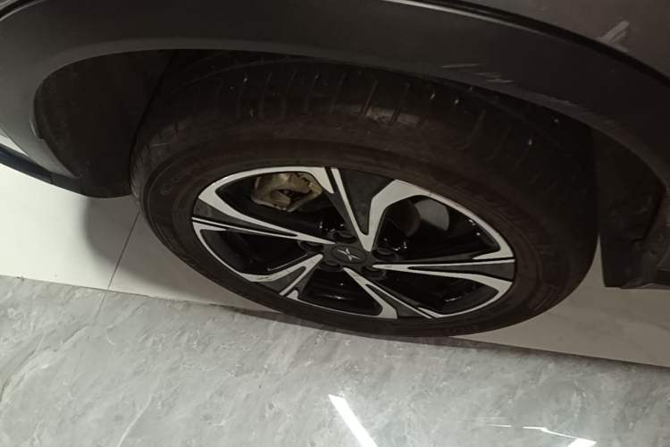 Used XPeng G3 2020 520i Luxury Edition Right Rear Wheel Hub