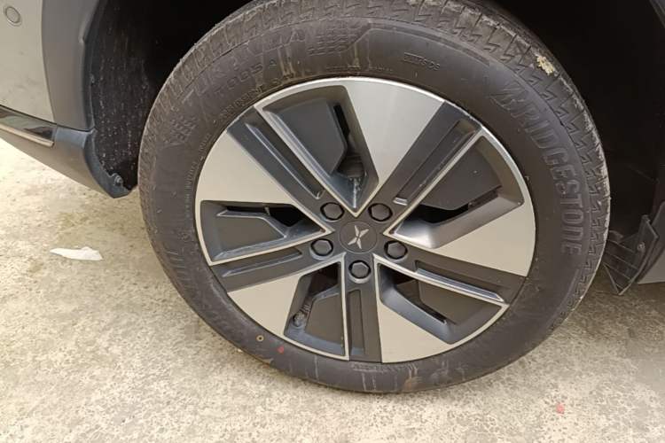 Used XPeng G3 2020 460i Luxury Edition Right Rear Wheel Hub