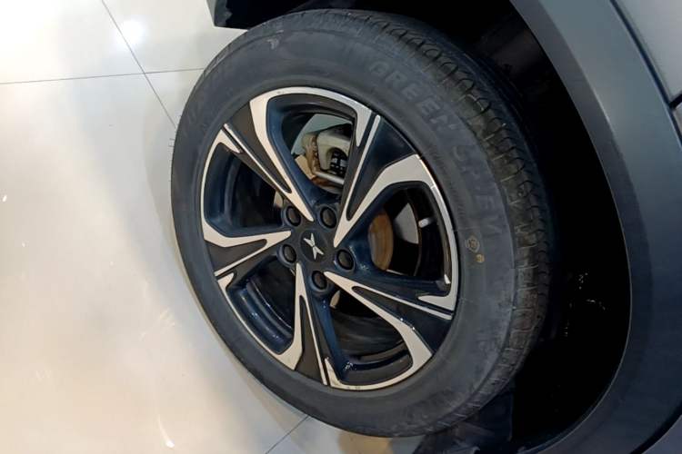 Used XPeng G3 2020 520i Luxury Edition Right Rear Wheel Hub