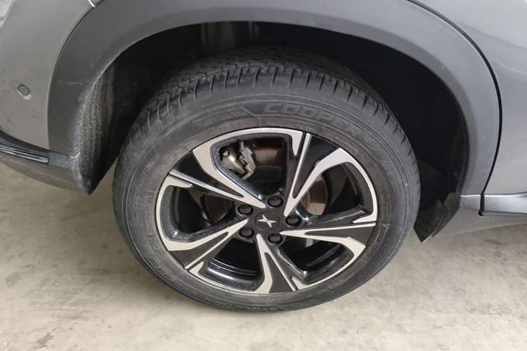 Used XPeng G3 2020 460i Luxury Edition Right Rear Wheel Hub