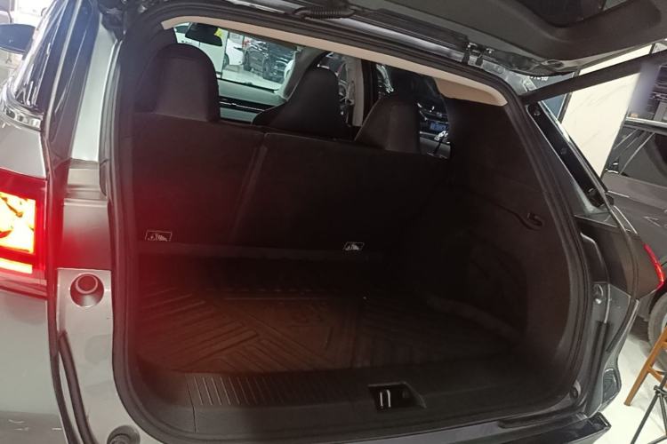 Used XPeng G3 2020 520i Luxury Edition Trunk