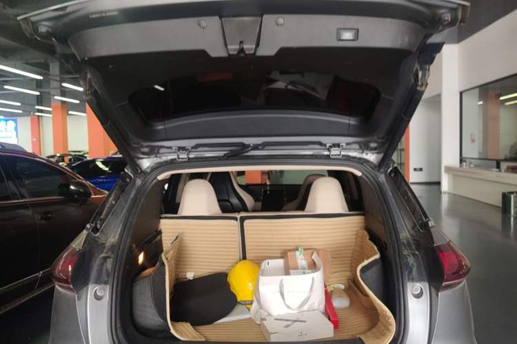 Used XPeng G3 2020 520 Smart Edition Trunk