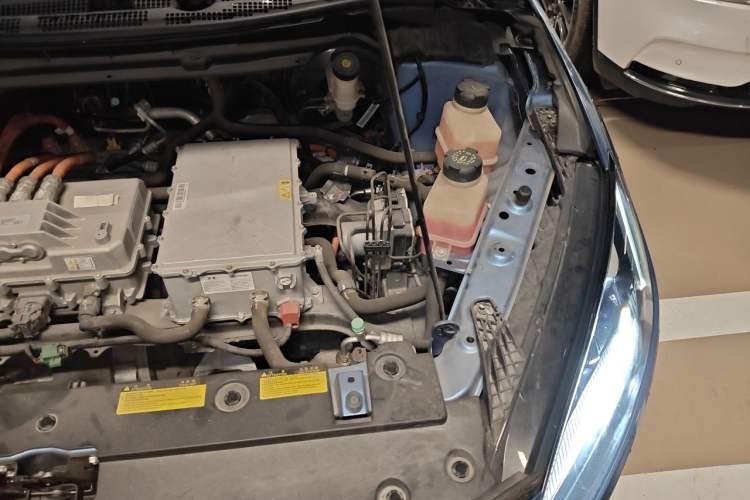 Used XPeng G3 2020 520 Smart Edition Engine Bay Left