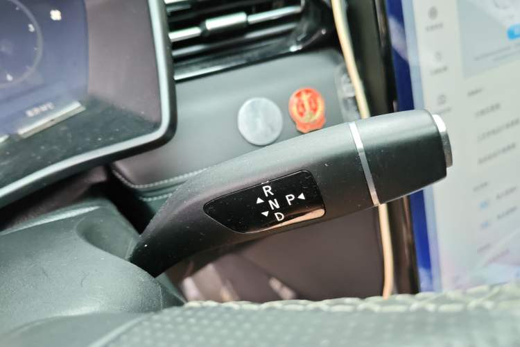 Used XPeng G3 2020 520i Luxury Edition Gear Lever
