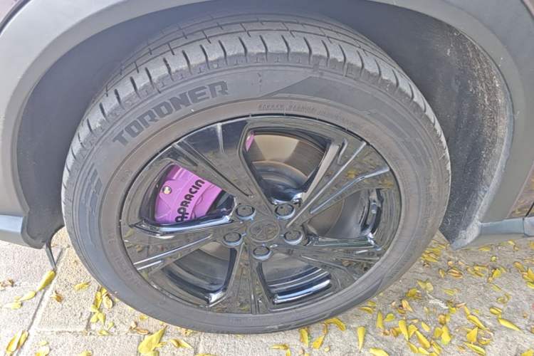 Used XPeng G3 2020 520 Smart Edition Left Front Wheel Hub