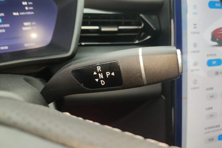 Used XPeng G3 2020 520i Luxury Edition Gear Lever