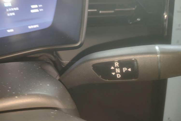Used XPeng G3 2020 520 Smart Edition Gear Lever