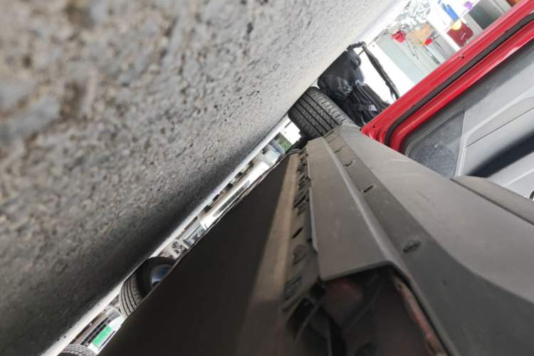 Used XPeng G3 2020 520i Luxury Edition Left Side Sill