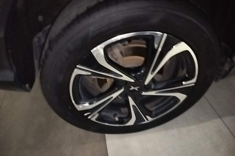 Used XPeng G3 2020 520 Smart Edition Right Rear Wheel Hub