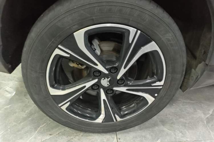 Used XPeng G3 2020 520i Luxury Edition Right Rear Wheel Hub
