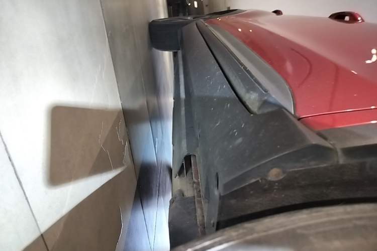 Used XPeng G3 2020 520 Smart Edition Right Side Sill