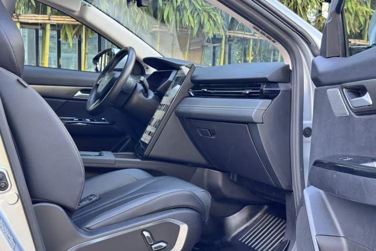 Used XPeng G3 2020 520 Smart Edition Exterior 12