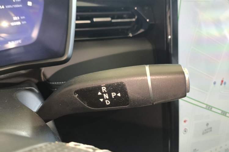 Used XPeng G3 2020 460 Smart Edition Gear Lever