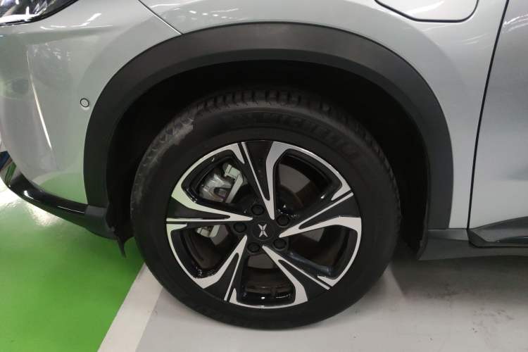Used XPeng G3 2020 520 Luxury Edition Left Front Wheel Hub