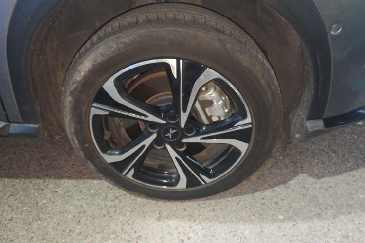 Used XPeng G3 2020 520i Enjoyment Edition Right Front Wheel Hub