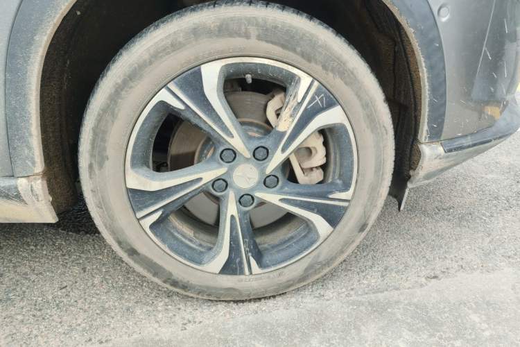 Used XPeng G3 2020 520i Luxury Edition Right Front Wheel Hub