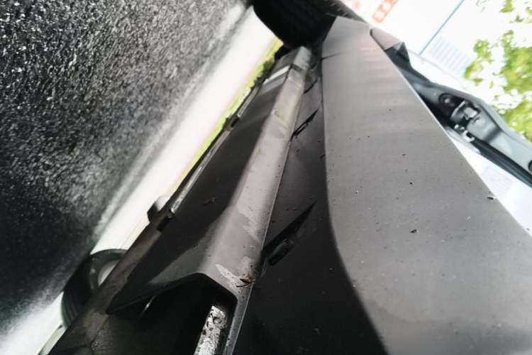 Used XPeng G3 2020 460i Luxury Edition Right Side Sill
