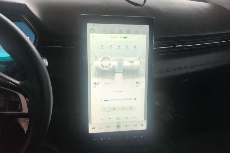 Used XPeng G3 2020 520i Luxury Edition Audio And AC Panel