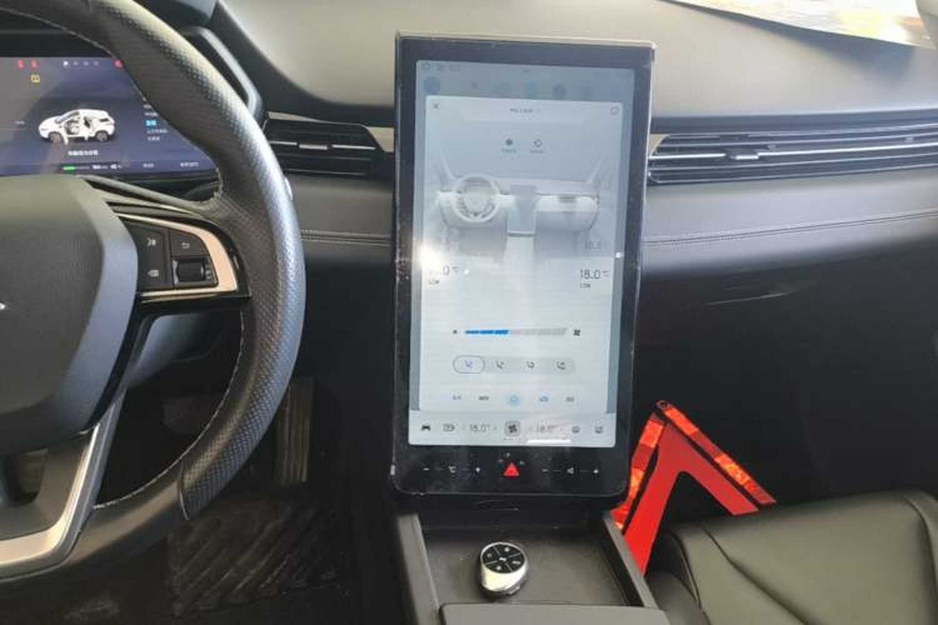 Used XPeng G3 2020 460i Luxury Edition Audio And AC Panel