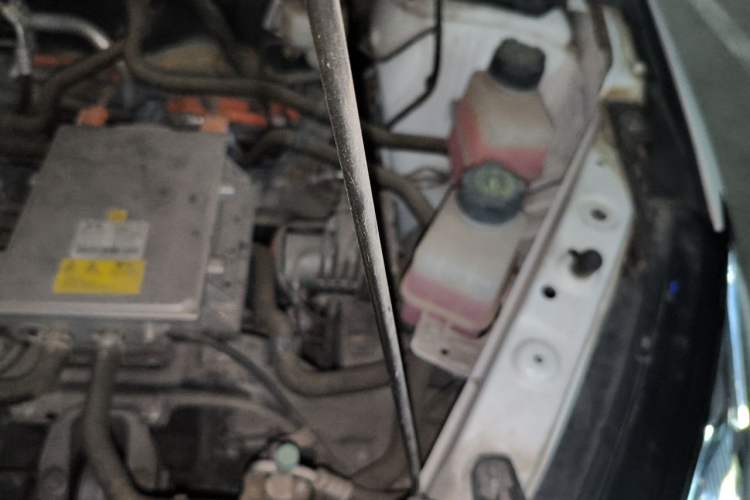 Used XPeng G3 2020 520i Luxury Edition Engine Bay Left