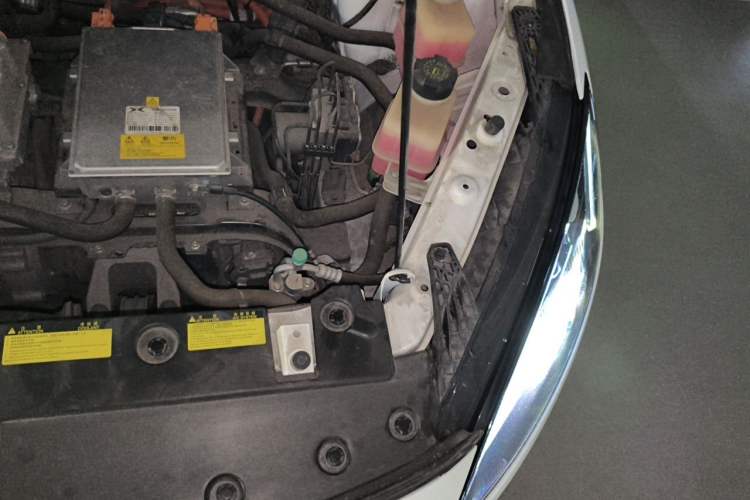 Used XPeng G3 2020 520i Enjoyment Edition Engine Bay Left