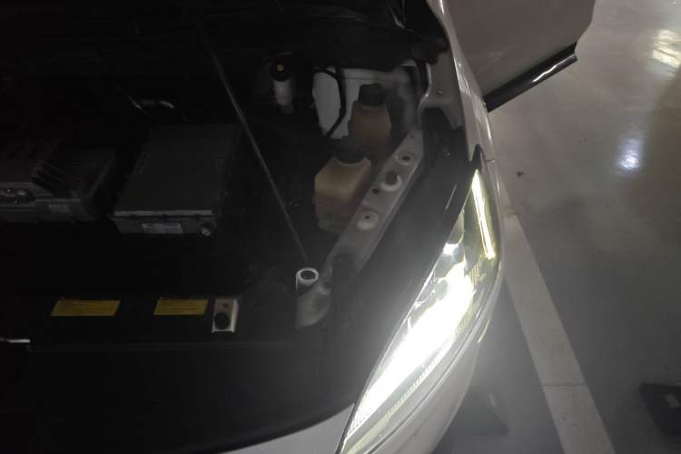 Used XPeng G3 2020 520 Smart Edition Engine Bay Left