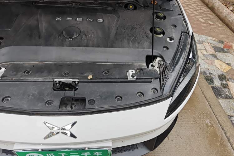 Used XPeng G3 2020 520 Smart Edition Engine Bay Left